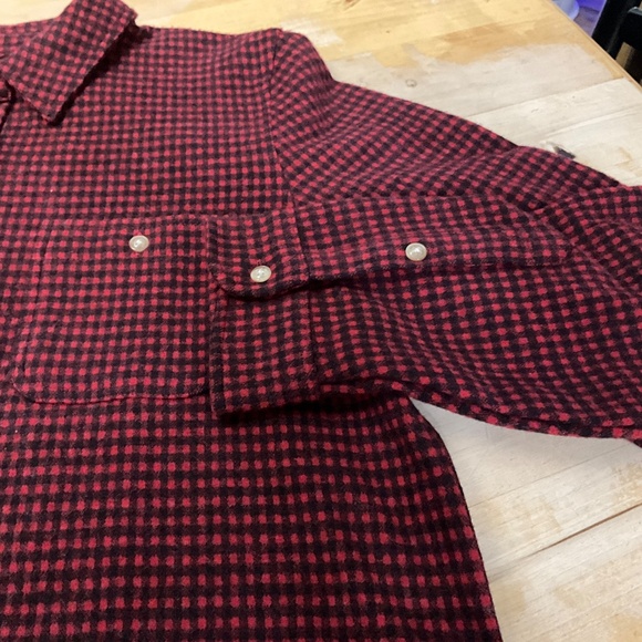 FAHERTY LEGEND SHIRT/ SWEATER/NWOT THIS IS LISTED LOW - Picture 6 of 10